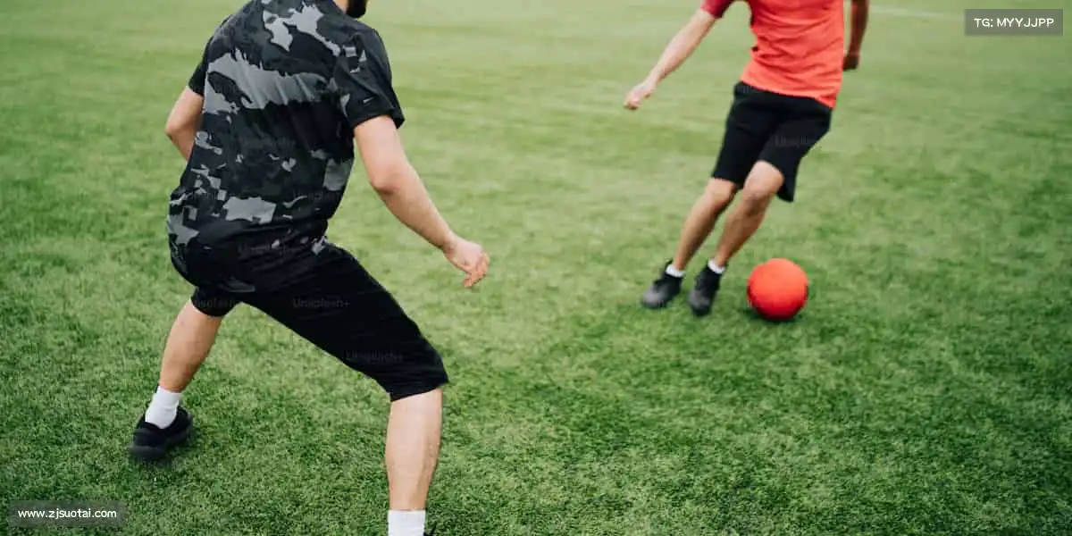 xc体育挥动球拍 / 奔跑赛场，每一次拼搏都闪耀光芒！🎾🏃